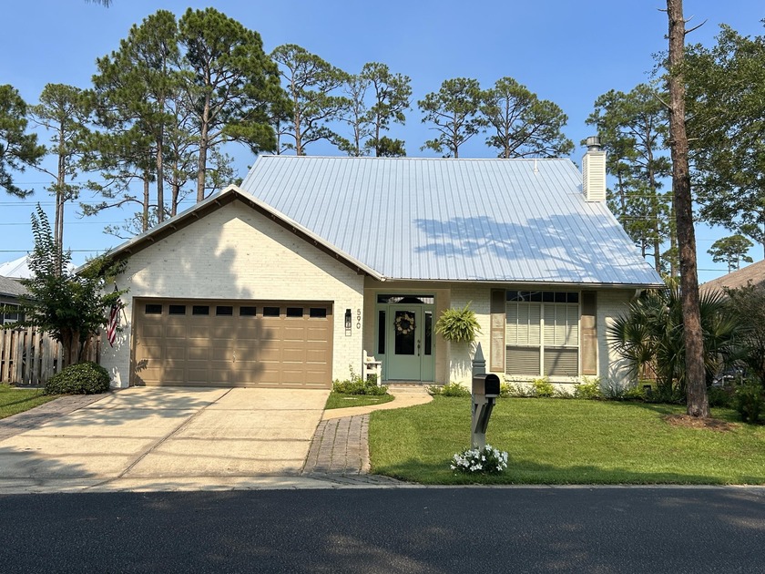 Large, like new home in Escada in Santa Rosa Beach, FL - Beach Home for sale in Santa Rosa Beach, Florida on Beachhouse.com
