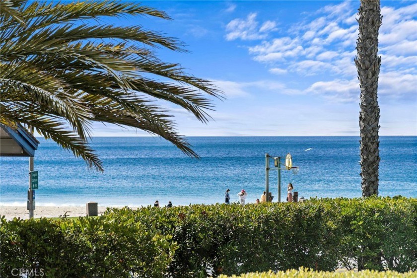 Fantastic location in the heart of downtown Laguna Beach across - Beach Condo for sale in Laguna Beach, California on Beachhouse.com