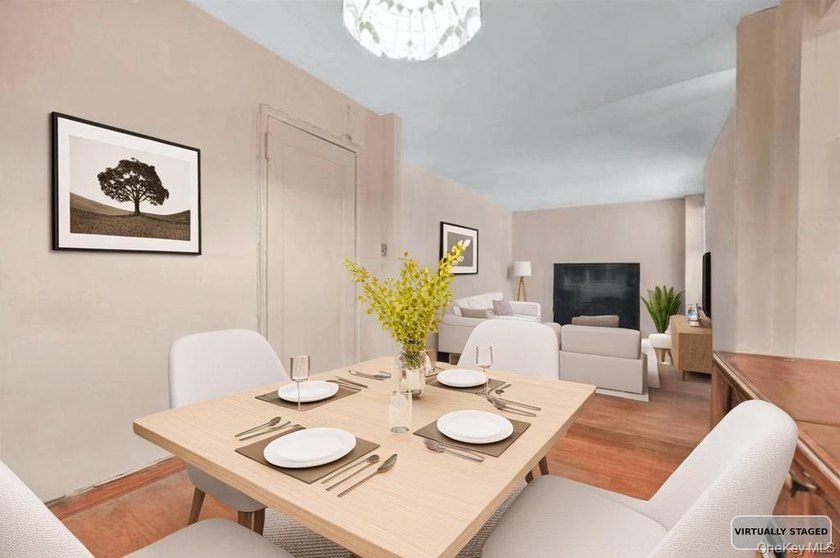 Sun-filled southeast exposure, low all-inclusive maintenance - Beach Home for sale in Flushing, New York on Beachhouse.com