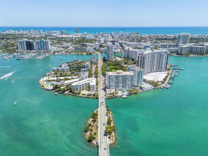This stunning and spacious 2/3 with den residence offers the - Beach Other for sale in Miami Beach, Florida on Beachhouse.com