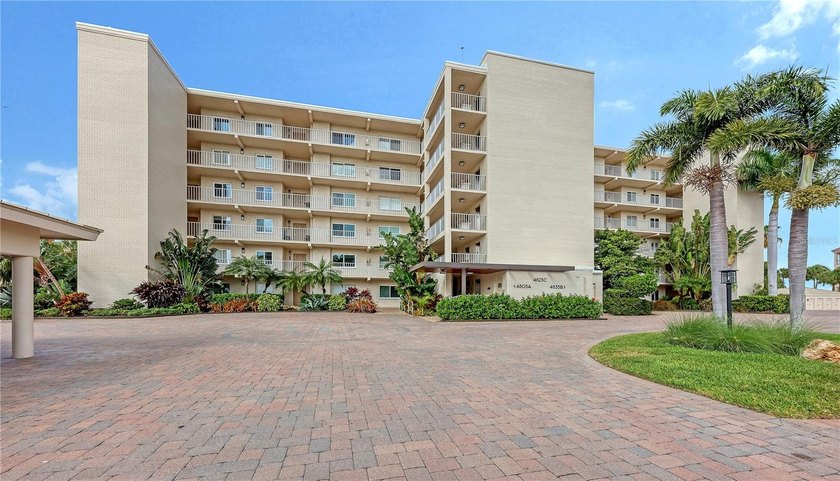 Discover coastal living at its finest in this beautifully - Beach Condo for sale in Longboat Key, Florida on Beachhouse.com