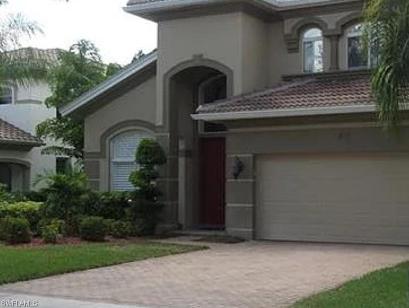 Beautiful two-story home with  4 Bedrooms 3 Baths. Spacious and - Beach Home for sale in Naples, Florida on Beachhouse.com