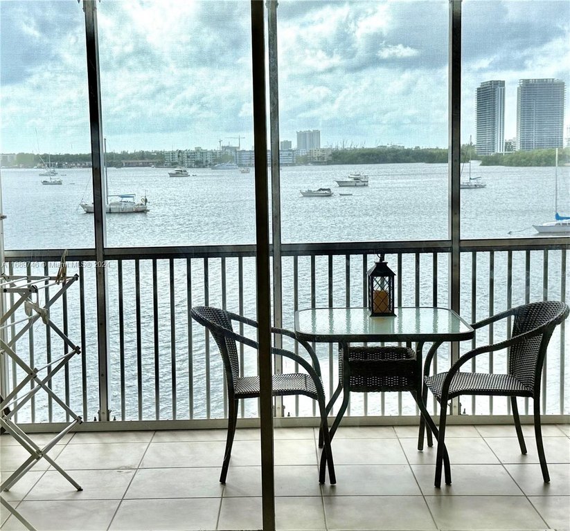 55+ community with lots of amenities and entertainment!! Large - Beach Condo for sale in Aventura, Florida on Beachhouse.com