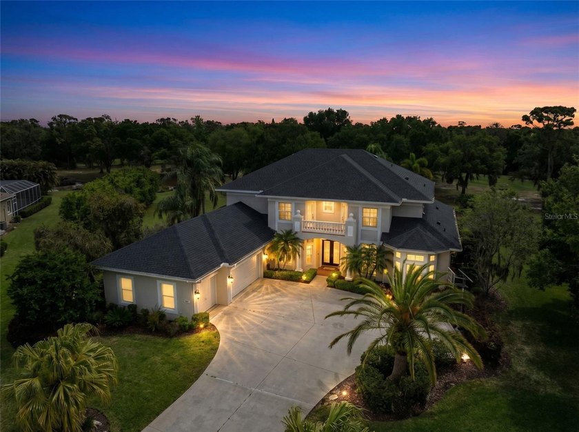 Welcome to your breathtaking private oasis in the premier golf - Beach Home for sale in Bradenton, Florida on Beachhouse.com