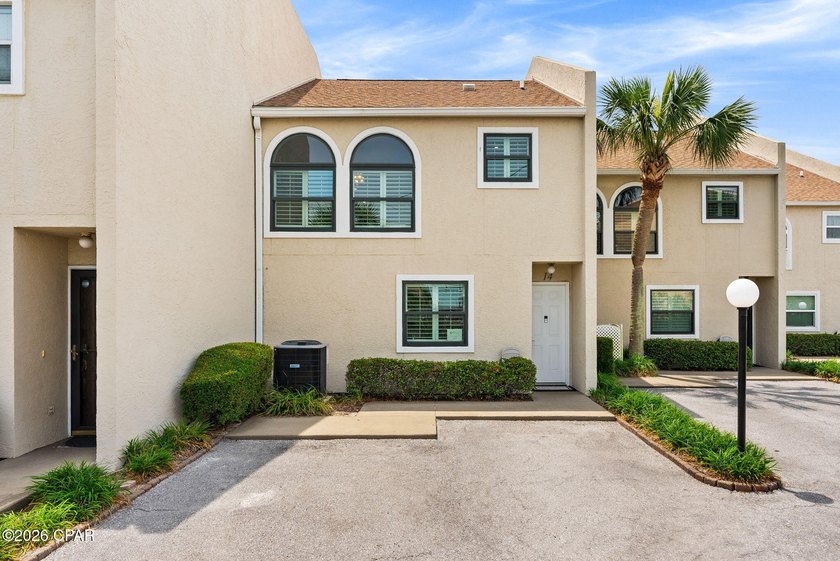 Welcome to this RARE, perfect beach getaway in beautiful Panama - Beach Townhome/Townhouse for sale in Panama City Beach, Florida on Beachhouse.com
