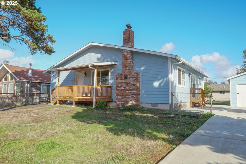 Welcome to your dream beach house!! The fully renovated 1 level - Beach Home for sale in Seaside, Oregon on Beachhouse.com