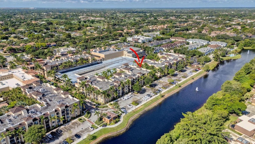 Pristine condo. Newer water heater, refrigerator, washer /dryer - Beach Condo for sale in Palm Beach Gardens, Florida on Beachhouse.com