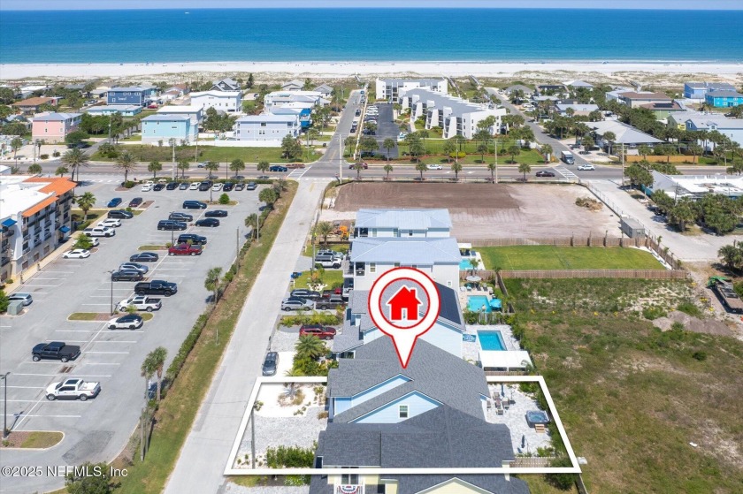 In the heart of St Augustine Beach you will find this 4BR/3.5BA - Beach Home for sale in St Augustine, Florida on Beachhouse.com