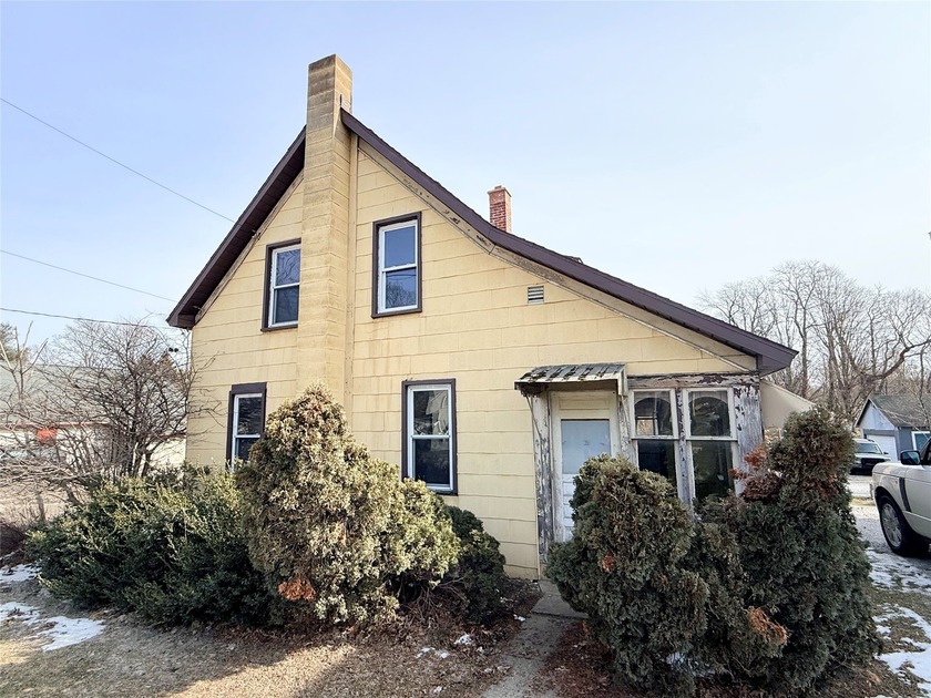 This versatile property offers excellent potential for - Beach Commercial for sale in Harborcreek, Pennsylvania on Beachhouse.com