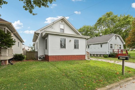 Newly Remodeled 3 Bedroom Home within Walking Distance to Lake - Beach Home for sale in Mount Pleasant, Wisconsin on Beachhouse.com