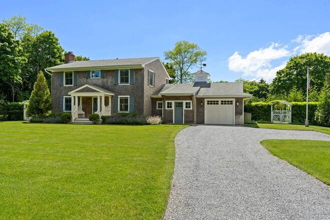 A rare find in today's market, this immaculately renovated 5 - Beach Home for sale in Quogue, New York on Beachhouse.com