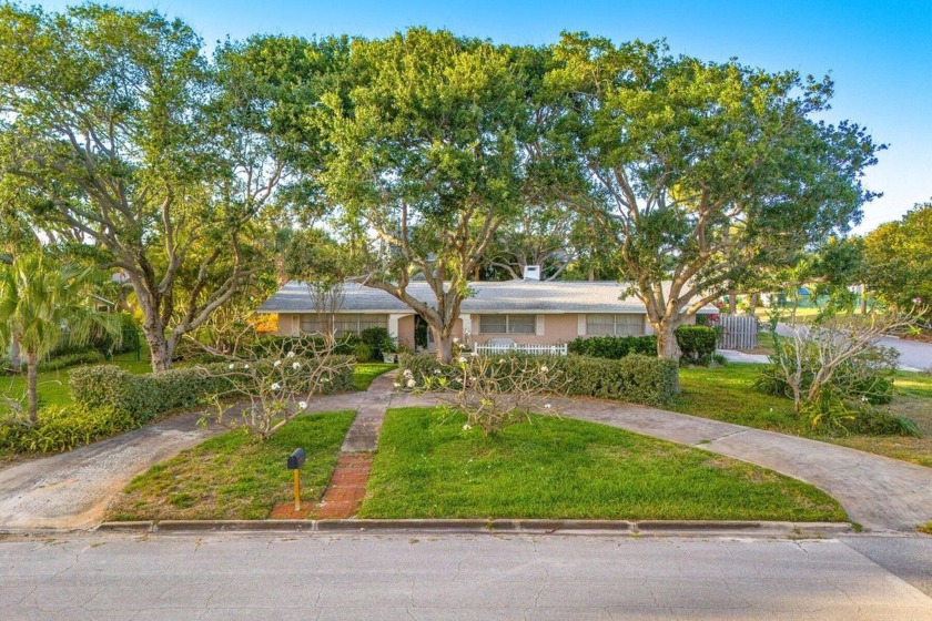A Rare Canvas in Indialantic's SOFA District. The heart of - Beach Home for sale in Indialantic, Florida on Beachhouse.com