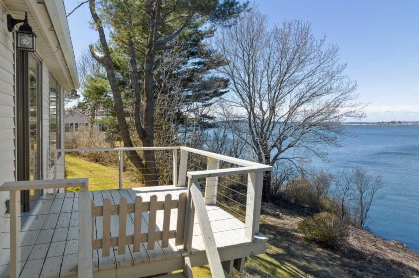 Rare opportunity on Bailey Island's desired western shoreline - Beach Home for sale in Harpswell, Maine on Beachhouse.com