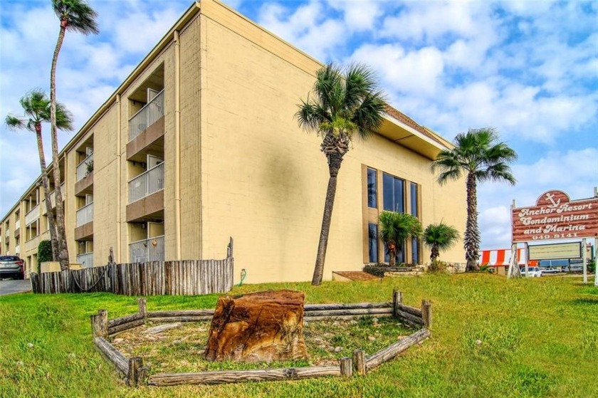 First level condo with washer and dryer. Two pools! Fish from - Beach Condo for sale in Corpus Christi, Texas on Beachhouse.com