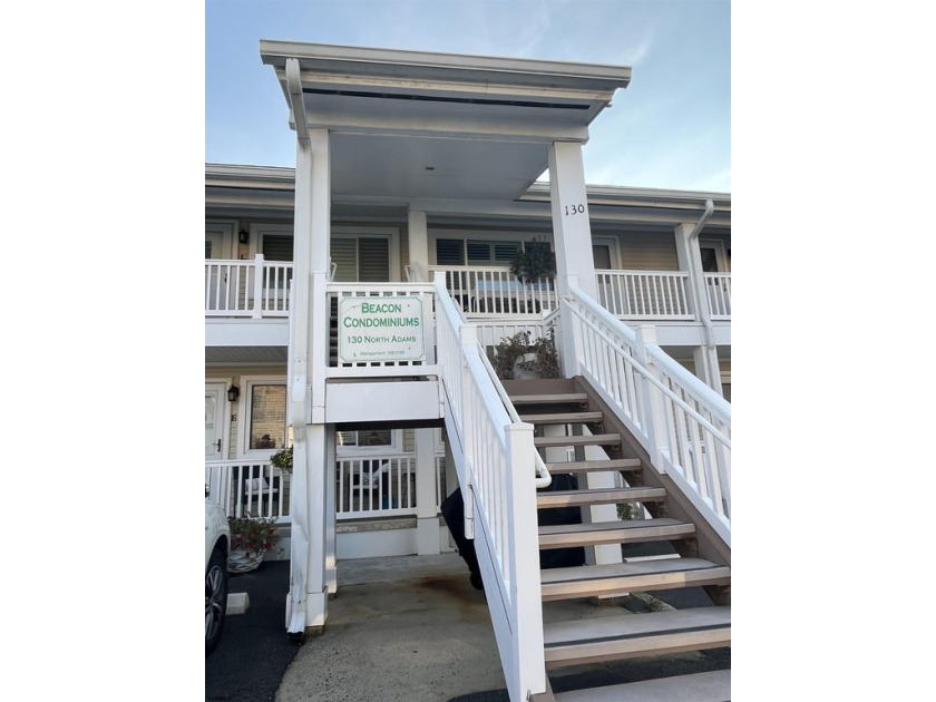 Welcome to your fully renovated one-bedroom, one-bath condo - Beach Condo for sale in Margate, New Jersey on Beachhouse.com