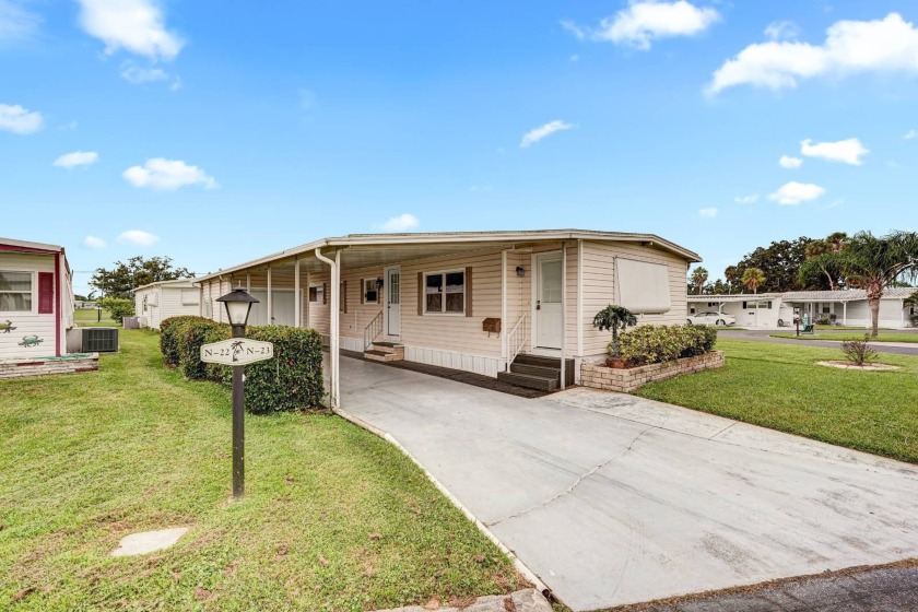 Welcome to Village on the Green, a beautiful 55+ GATED community - Beach Home for sale in Bradenton, Florida on Beachhouse.com