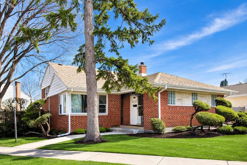 *It's been a great family home for us*. Same owner since 1971! - Beach Home for sale in Skokie, Illinois on Beachhouse.com