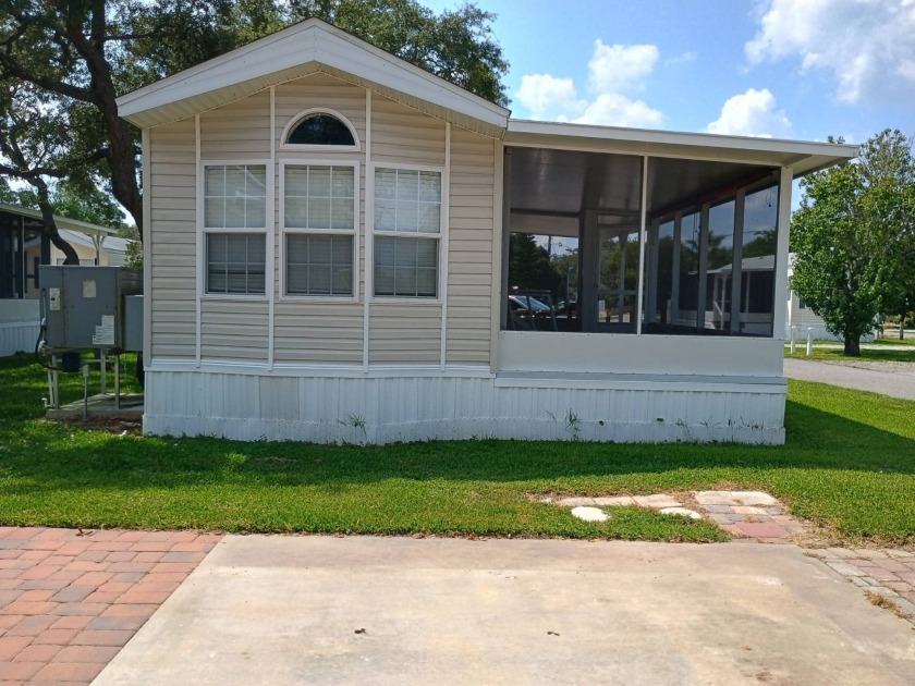 This quaint 1 Bedroom Chariat Eagle could be your next home in - Beach Home for sale in St Augustine, Florida on Beachhouse.com