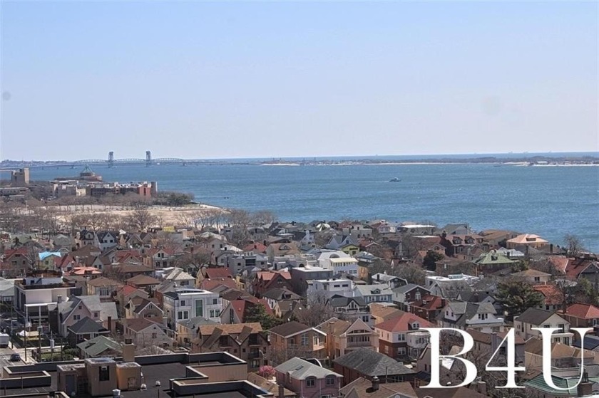 SEACOAST TOWERS - Elegant one-bedroom, one-bathroom co-op - Beach Other for sale in Brooklyn, New York on Beachhouse.com