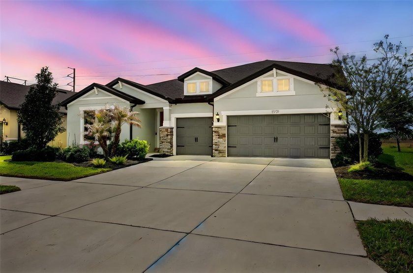 Discover ultimate luxury living in this expansive 4 - Beach Home for sale in Riverview, Florida on Beachhouse.com