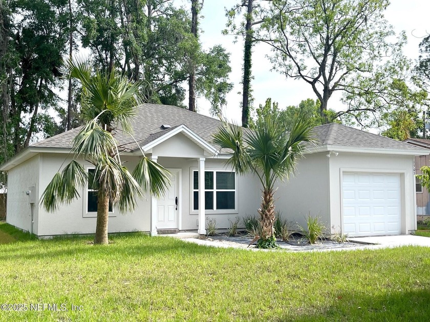 Brand new house never occupied on quiet street, 1/2 block from - Beach Home for sale in Green Cove Springs, Florida on Beachhouse.com