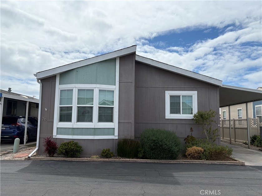 3 Bedroom 2 bath 1333 sq ft remodeled home (2019-2020) Double - Beach Home for sale in Costa Mesa, California on Beachhouse.com
