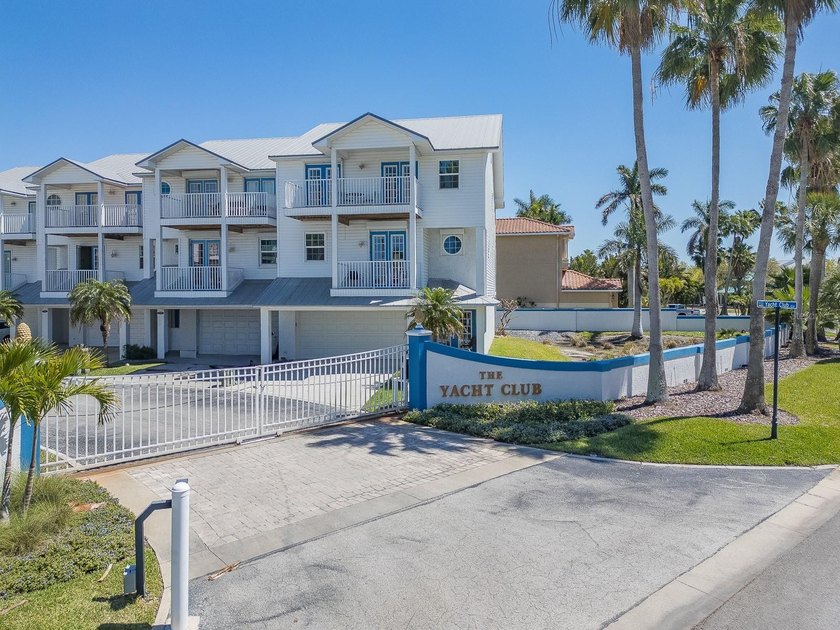 Carefree Beach Living can be YOURS at Tides Village! This - Beach Townhome/Townhouse for sale in North Redington Beach, Florida on Beachhouse.com