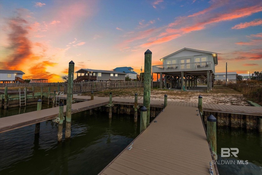 Charming 3BR/2BA Fully Furnished Home on Mobile Bay - Turnkey & - Beach Home for sale in Gulf Shores, Alabama on Beachhouse.com