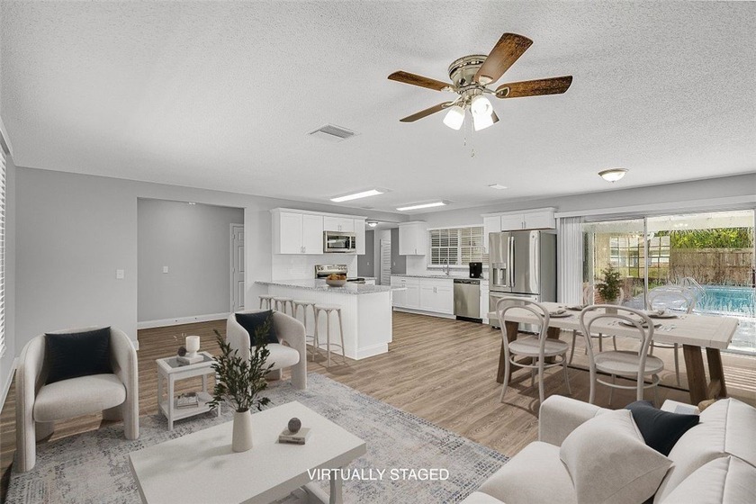 Incredible opportunity to own a POOL home in the heart of town - Beach Home for sale in Vero Beach, Florida on Beachhouse.com