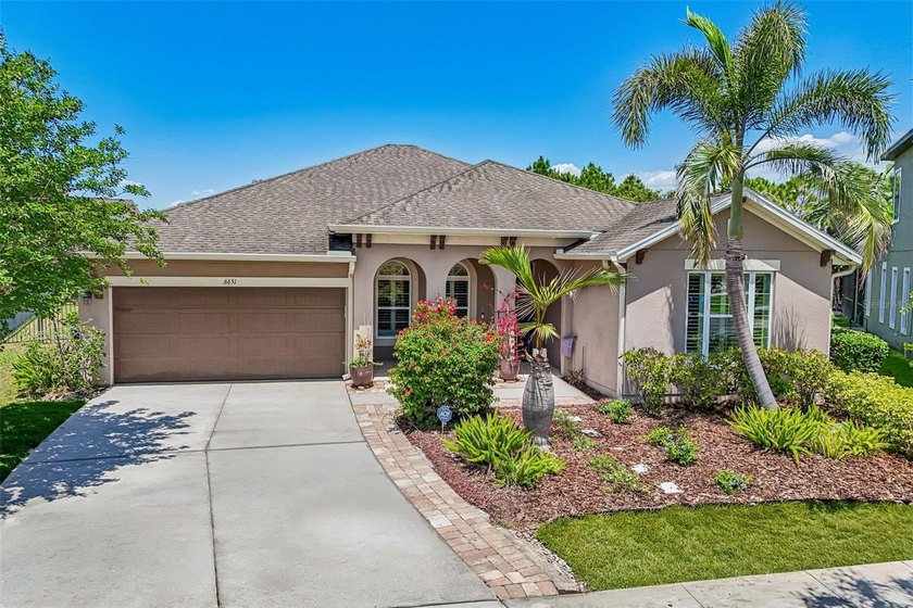 ONE OF THE BEST LOTS IN WATERSET! Tucked away on a spacious - Beach Home for sale in Apollo Beach, Florida on Beachhouse.com