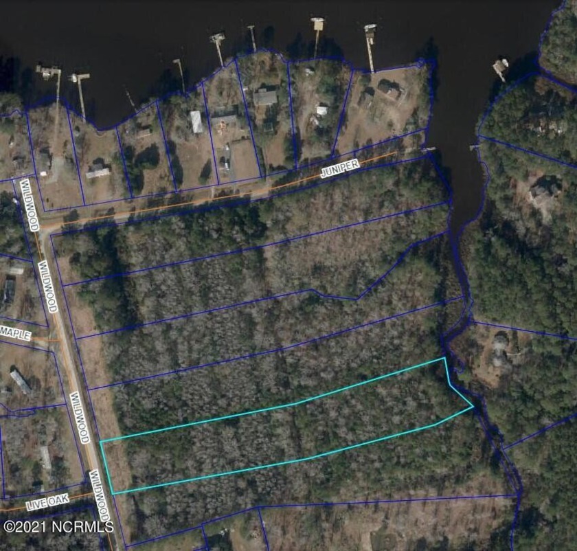 These 2.91 acres of unrestricted land are ready to become your - Beach Acreage for sale in Oriental, North Carolina on Beachhouse.com