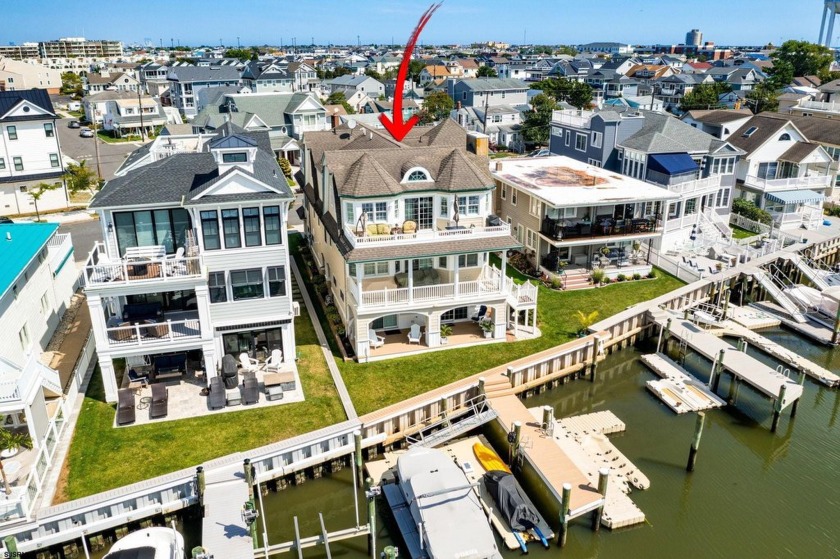 Spectacular 2nd Floor Lagoon Front Condo. Amazing Bay Views and - Beach Condo for sale in Ocean City, New Jersey on Beachhouse.com