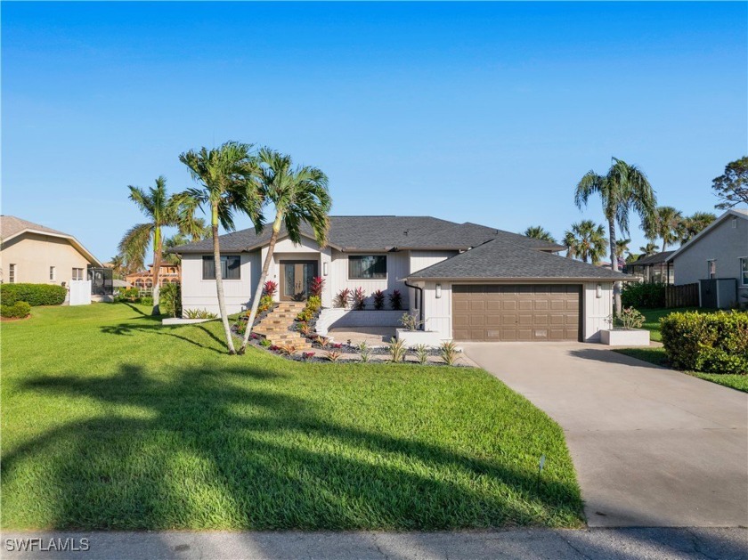 Welcome to The Waterfront Gem on Lake Grasmere. If you've been - Beach Home for sale in Fort Myers, Florida on Beachhouse.com