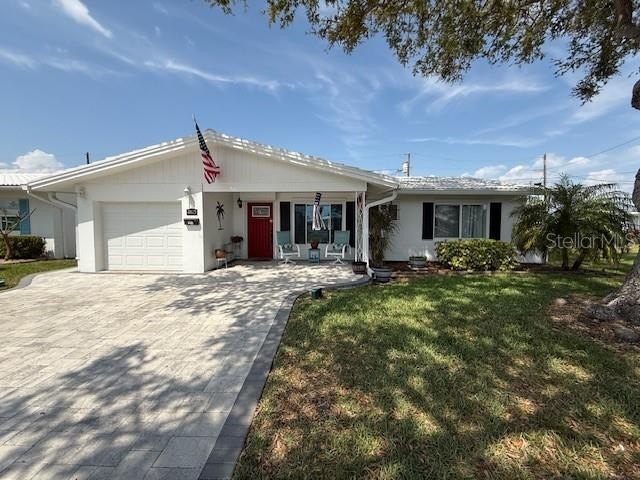 Don't miss this beautiful single family home with exterior - Beach Home for sale in Pinellas Park, Florida on Beachhouse.com