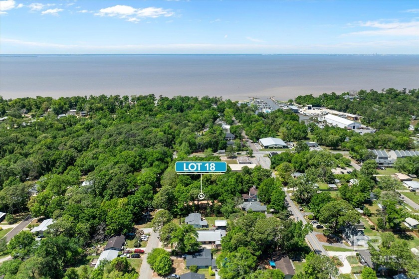 Looking for that perfect Downtown lot to build your next home? - Beach Lot for sale in Fairhope, Alabama on Beachhouse.com