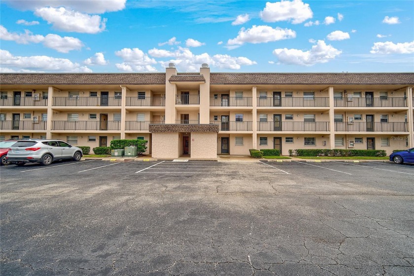 This 2-bedroom, 2-bathroom condo is the ideal place to call home - Beach Condo for sale in Venice, Florida on Beachhouse.com