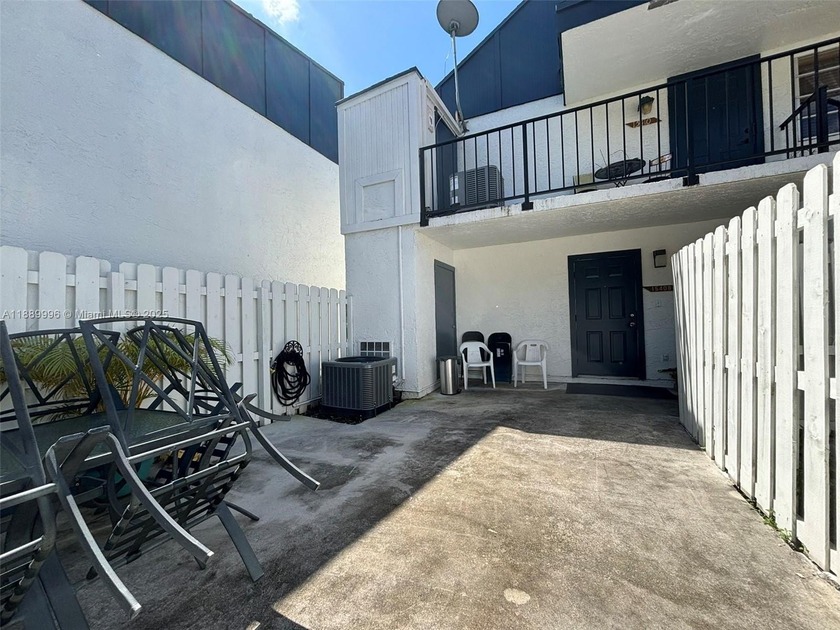 Charming 2 bedroom, 2 bathroom first-floor condo in the heart of - Beach Condo for sale in Miami, Florida on Beachhouse.com