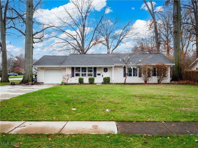 Welcome to this delightful ranch-style home located in Avon Lake - Beach Home for sale in Avon Lake, Ohio on Beachhouse.com