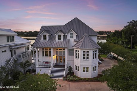 Absolute dream home with so many recent renovations! Ocean - Beach Home for sale in Ocean Springs, Mississippi on Beachhouse.com