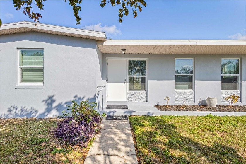 Welcome Home! Wonderful remodeled home is ready and waiting for - Beach Home for sale in Port Charlotte, Florida on Beachhouse.com