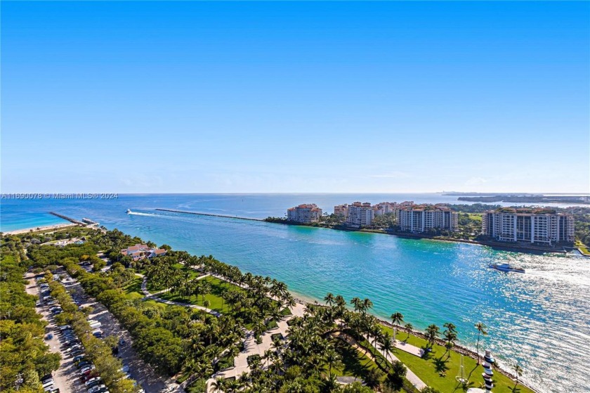 PROFESSIONALLY DESIGNED RESIDENCE ON A HIGH FLOOR AT APOGEE WITH - Beach Condo for sale in Miami Beach, Florida on Beachhouse.com