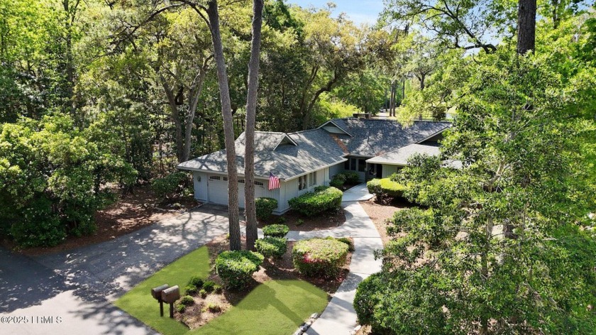 Overlooking the green of the #4 hole at Dolphin Head Golf Club - Beach Home for sale in Hilton Head Island, South Carolina on Beachhouse.com