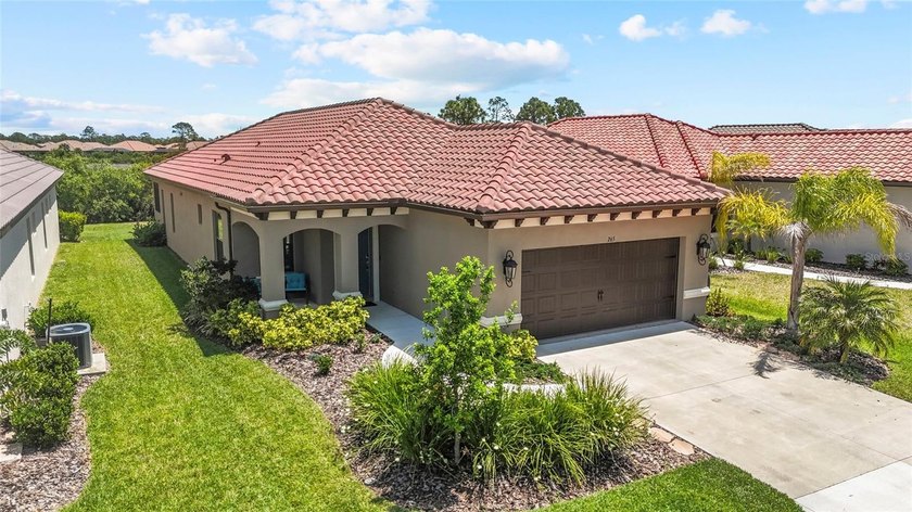 Why wait to build when this BETTER-THAN-NEW 2024 home in Venice - Beach Home for sale in Nokomis, Florida on Beachhouse.com