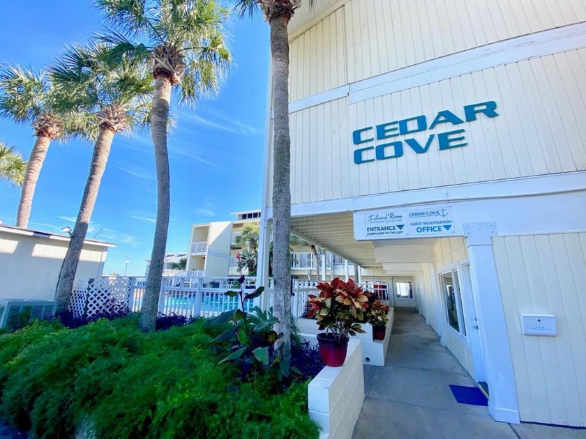 Looking for a Gulf-side investment opportunity and vacation - Beach Condo for sale in Cedar Key, Florida on Beachhouse.com