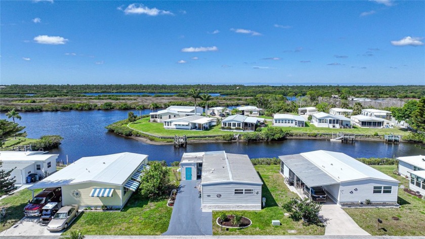 Be prepared to enjoy Florida's wildlife at it's finest! LOCATON - Beach Home for sale in North Port, Florida on Beachhouse.com