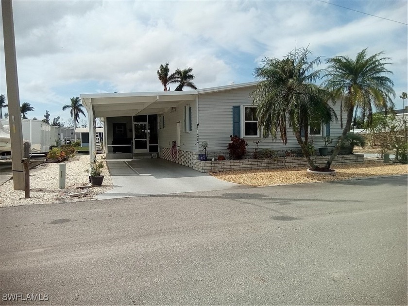 Welcome to Gulfgate Ln in Pine Island Cove! A 55+ Gulf access - Beach Home for sale in St. James City, Florida on Beachhouse.com