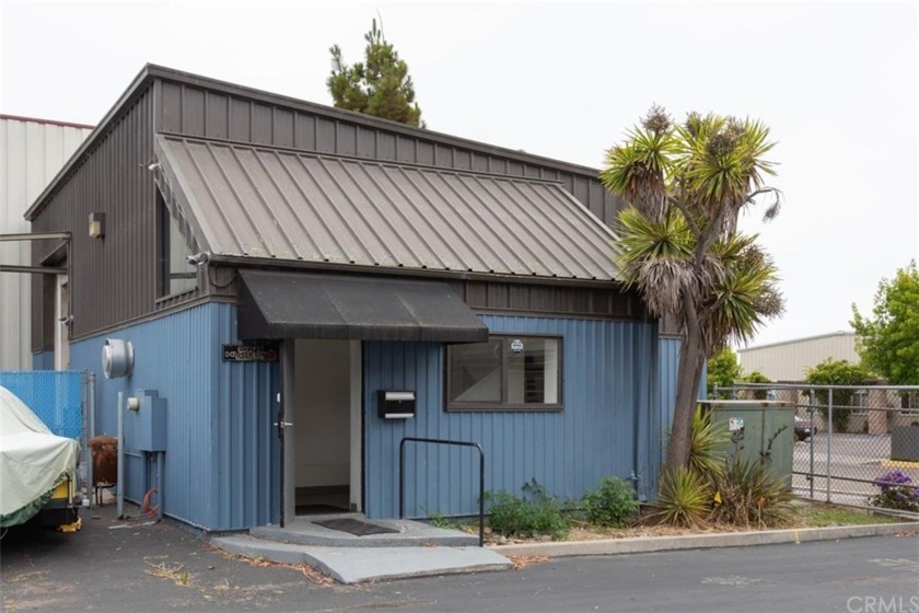 An outstanding location with major functionality and flexibility - Beach Commercial for sale in Grover Beach, California on Beachhouse.com