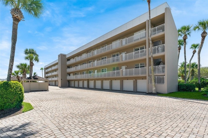 RARELY AVAILABLE PRESTIGIOUS KENTUCKY CLUB CONDO - ACT FAST! - Beach Condo for sale in Vero Beach, Florida on Beachhouse.com