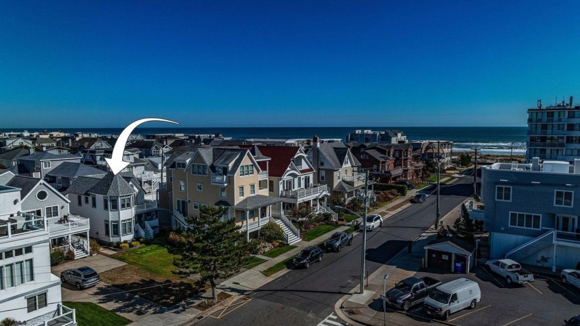 Located at the Point of Longport this charming beachblock - Beach Home for sale in Longport, New Jersey on Beachhouse.com