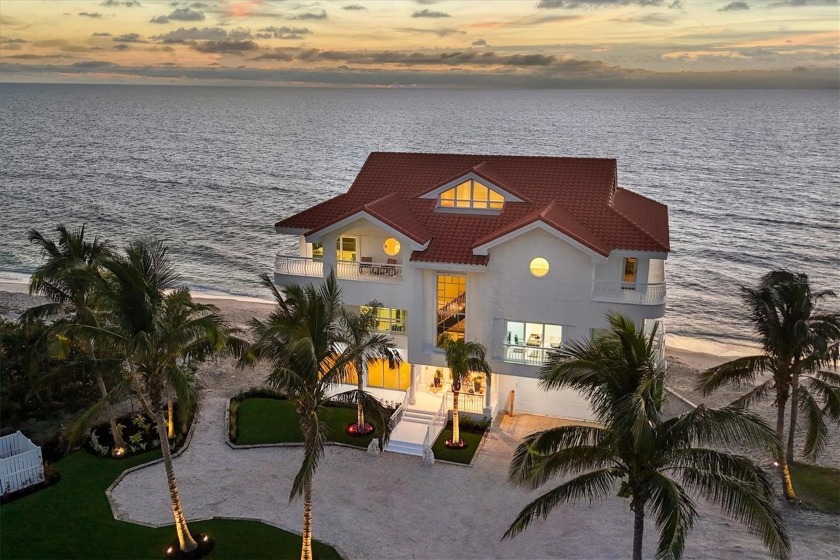 This is island living at its best on world-famous Siesta Key! - Beach Home for sale in Sarasota, Florida on Beachhouse.com